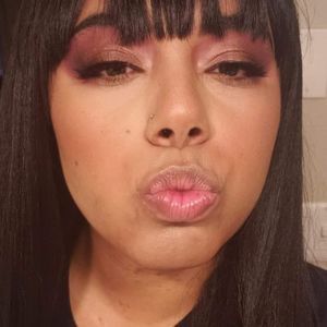 Meet your Posher, Nakia